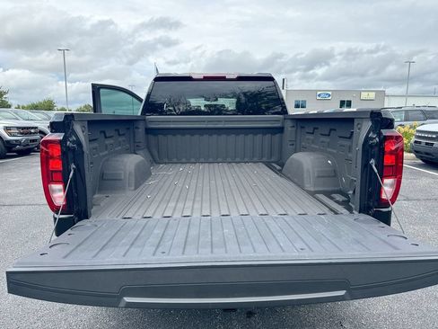 Used 2025 GMC Sierra 1500 Elevation AWD/4WD image 24