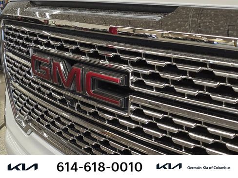 Used 2019 GMC Sierra 1500 Denali w/ Denali Ultimate Package AWD/4WD image 14