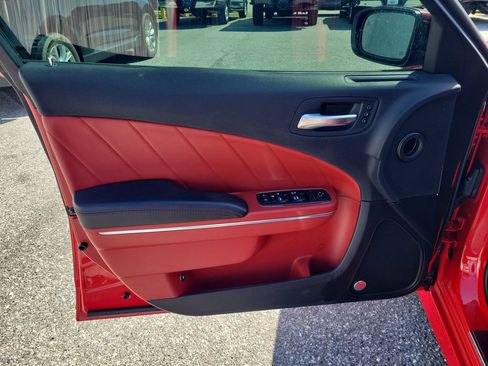 Used 2018 Dodge Charger R/T Scat Pack w/ Dynamics Package RWD image 19