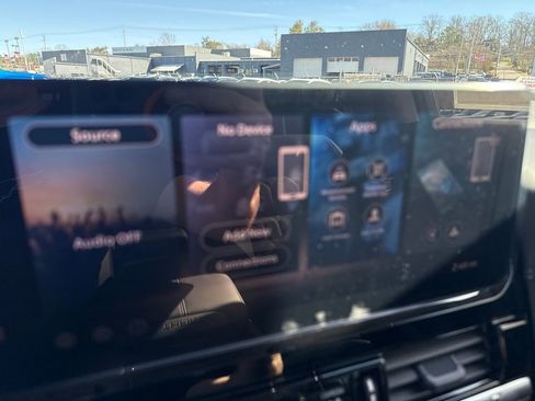 New 2026 Nissan Pathfinder Platinum w/ Cargo Package FWD image 19