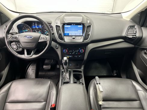 Used 2019 Ford Escape SEL image 4
