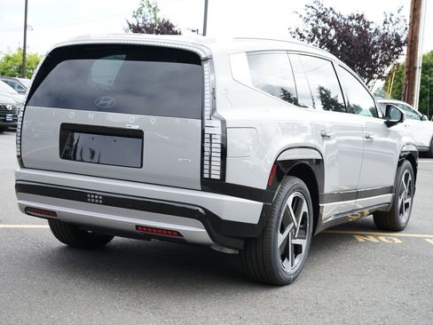 New 2026 Hyundai Ioniq 9 Limited image 4