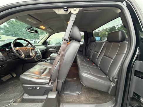 Used 2013 Chevrolet Silverado 2500 LTZ w/ LTZ Plus Package AWD/4WD image 16
