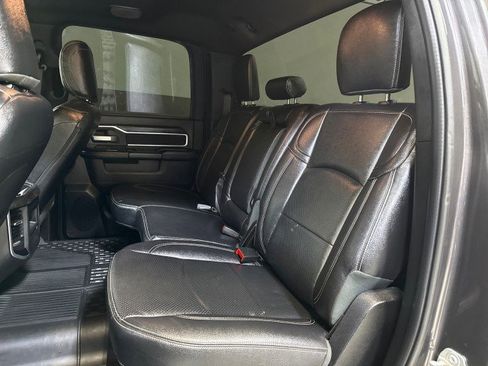 Used 2024 RAM 3500 Big Horn w/ Night Edition image 37