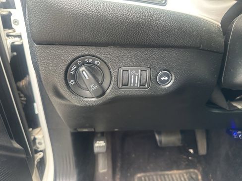 Used 2018 Dodge Challenger R/T Plus image 22