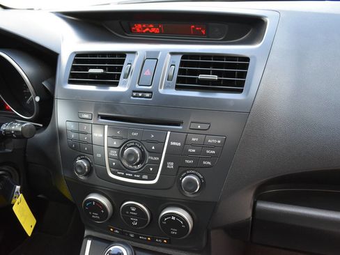 Used 2013 MAZDA MAZDA5 Grand Touring FWD image 25