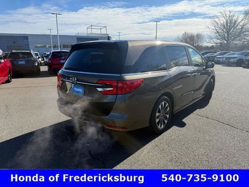 Certified 2023 Honda Odyssey EX-L image 6