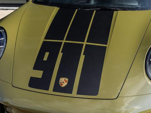 Certified 2026 Porsche 911 GTS RWD image 28