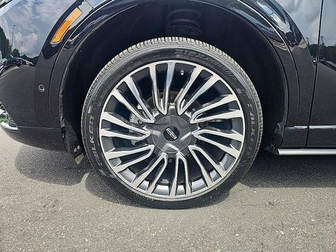 Used 2020 Lincoln Corsair Reserve w/ Equipment Group 201A FWD image 9