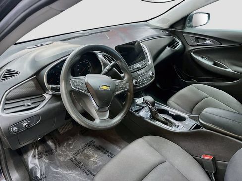 Used 2023 Chevrolet Malibu LT w/ Driver Confidence Package FWD image 9
