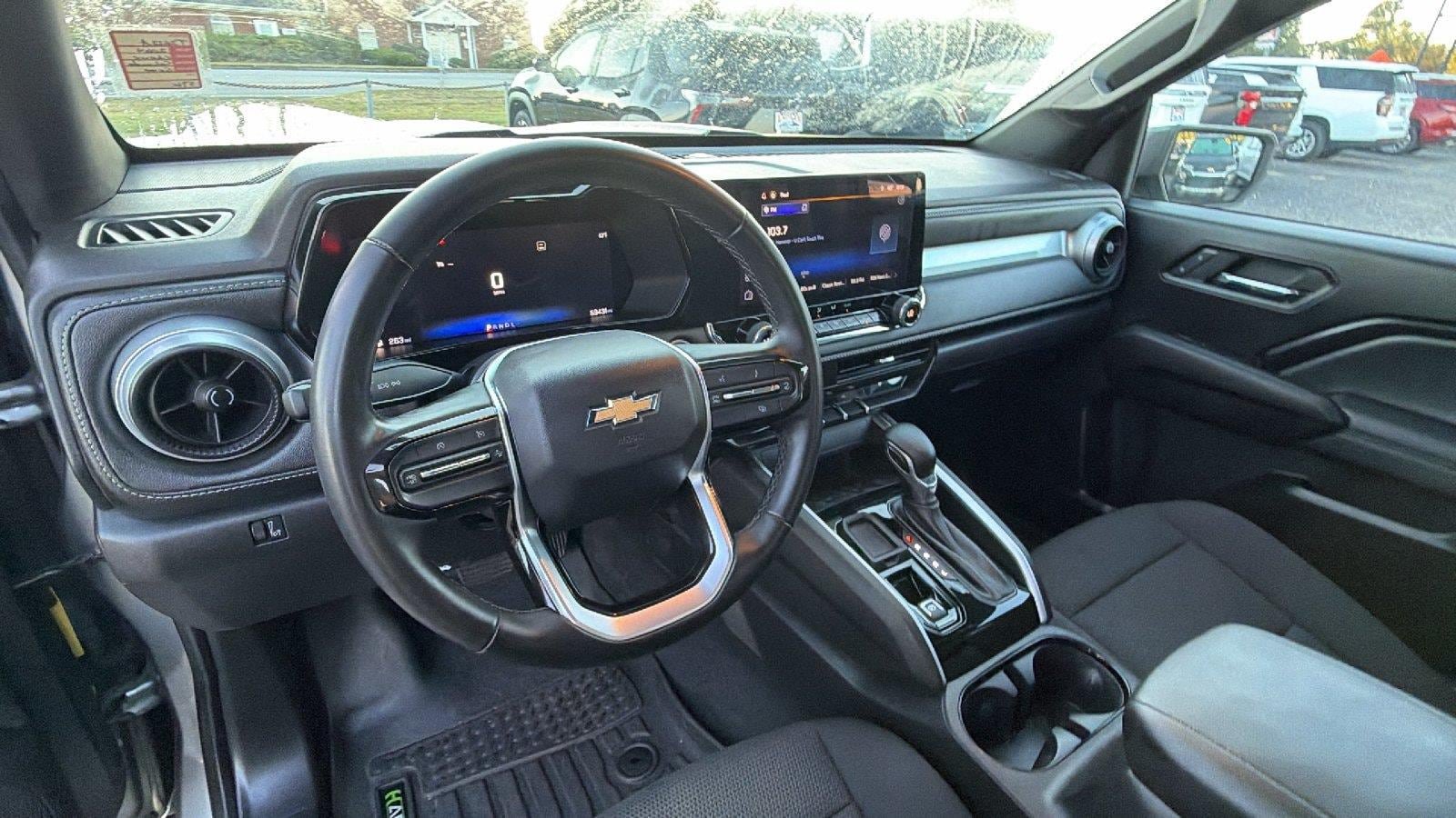 Used 2024 Chevrolet Colorado LT w/ LT Convenience Package RWD image 24