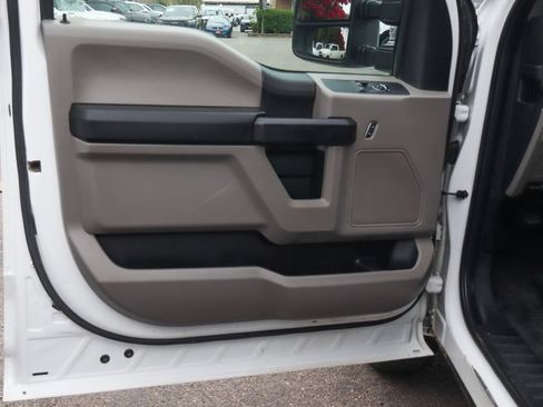 Used 2020 Ford F350 XL w/ Power Equipment Group RWD image 18