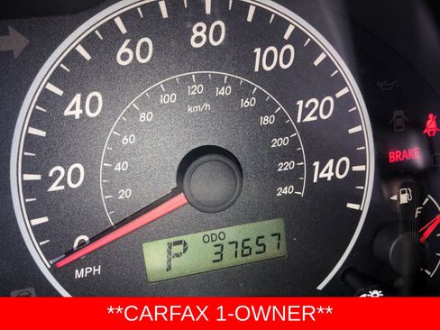 Used 2010 Toyota Corolla LE image 1