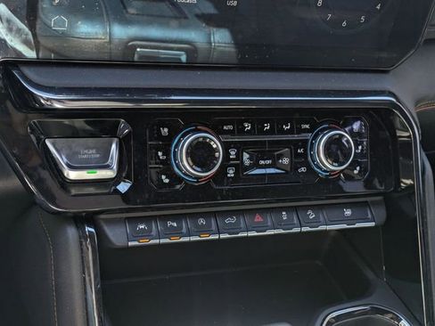 Certified 2022 GMC Sierra 1500 AT4 w/ AT4 Premium Package AWD/4WD image 24