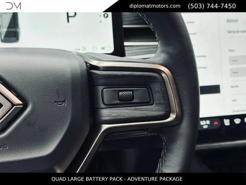 Used 2024 Rivian R1S Adventure AWD/4WD image 29