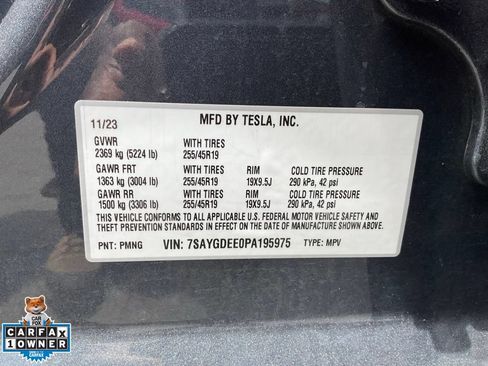 Used 2023 Tesla Model Y Long Range AWD/4WD image 27