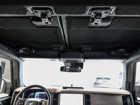 Used 2024 Ford Bronco Wildtrak AWD/4WD image 16
