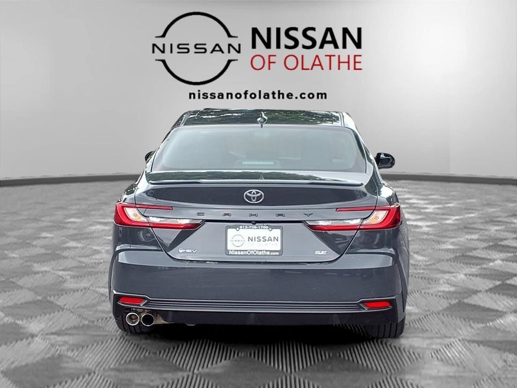 Used 2025 Toyota Camry SE FWD image 27