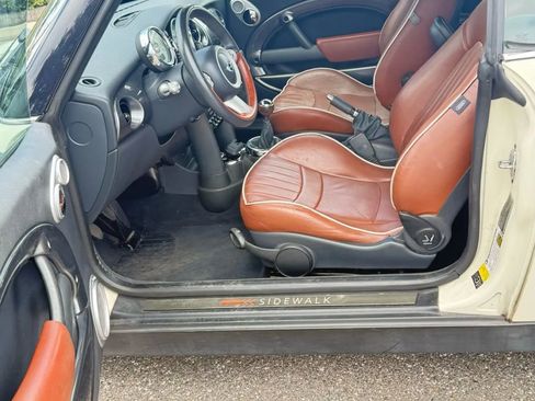 Used 2007 MINI Cooper Convertible image 9