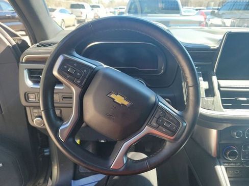 Used 2023 Chevrolet Suburban Premier image 20