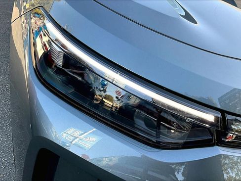 New 2026 Volkswagen Tiguan S image 13