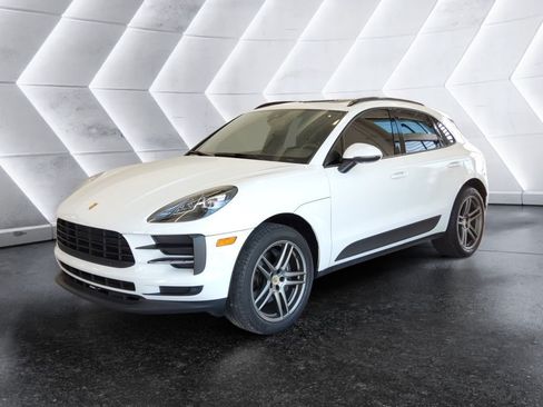 Used 2021 Porsche Macan AWD/4WD image 3