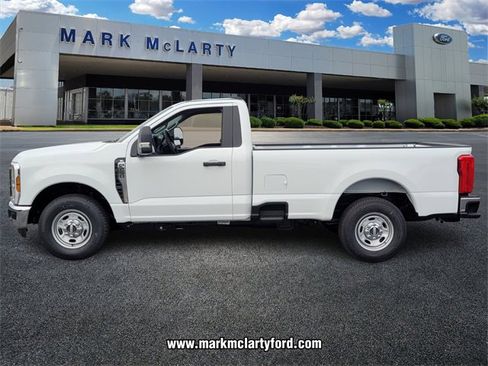 New 2026 Ford F250 XL w/ XL Chrome Package image 4
