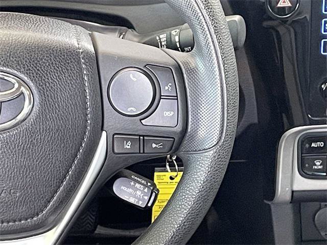 Certified 2018 Toyota Corolla LE w/ Carpet Mat Package (TMS) FWD image 26