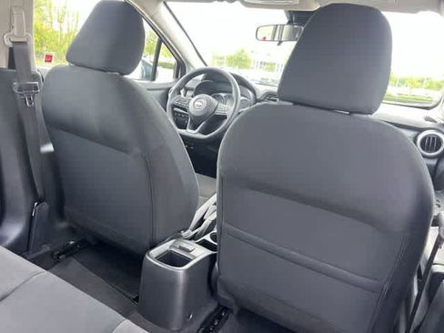 Used 2025 Nissan Versa S w/ Trunk Package FWD image 13