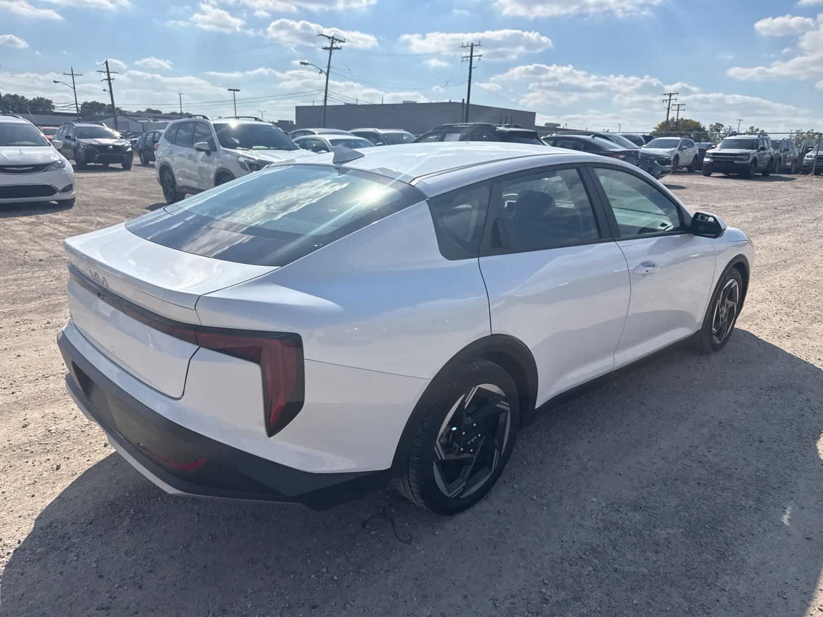 Used 2025 Kia K4 EX FWD image 3