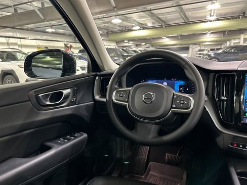 Certified 2024 Volvo XC60 B5 Core w/ Protection Package Premier AWD/4WD image 23