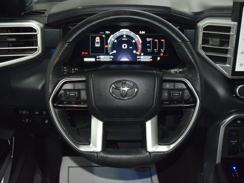 Used 2024 Toyota Tundra Platinum AWD/4WD image 30