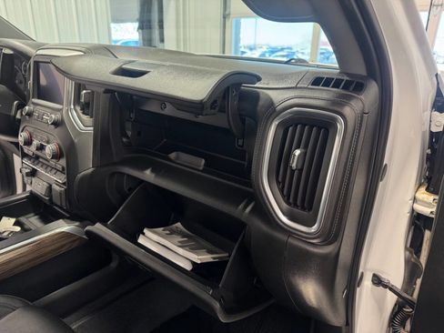 Used 2019 Chevrolet Silverado 1500 RST image 26