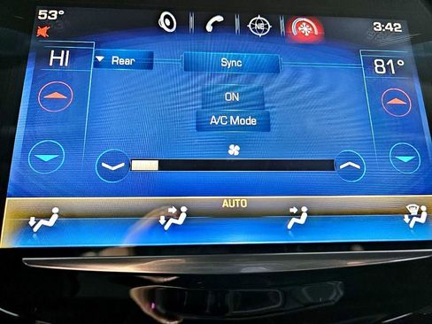 Used 2015 Cadillac Escalade ESV Luxury image 30