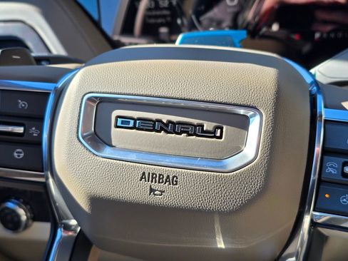 New 2026 GMC Yukon XL Denali w/ Denali Reserve Package image 68