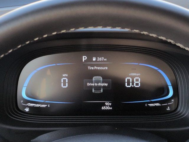 Used 2025 Hyundai Venue SEL FWD image 25