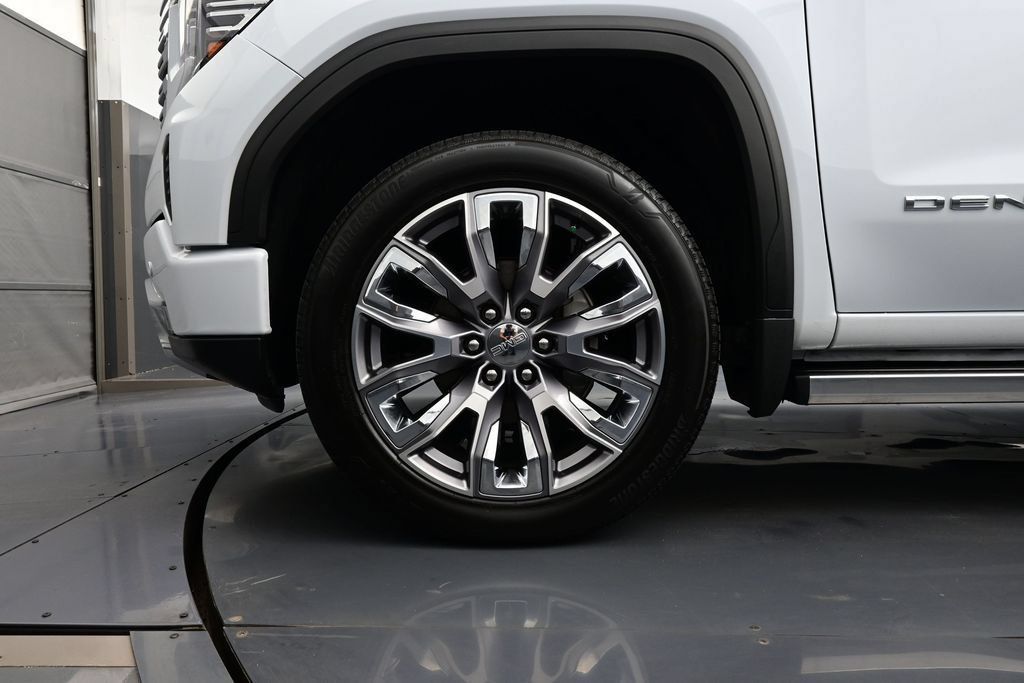 Used 2026 GMC Sierra 1500 Denali w/ Denali Reserve Package AWD/4WD image 6