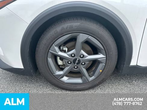 Used 2025 Kia K4 FWD image 8