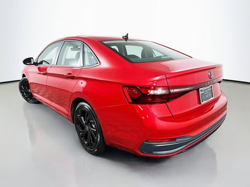 New 2026 Volkswagen Jetta SE FWD image 5