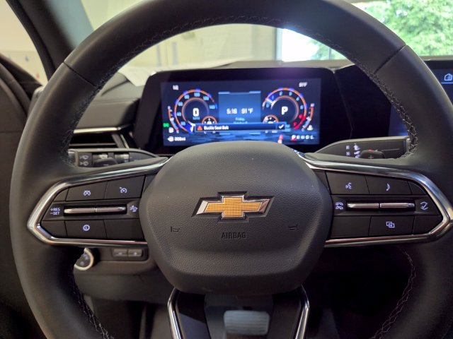 Used 2026 Chevrolet Suburban LS RWD image 23