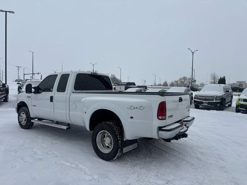 Used 2007 Ford F350 XLT image 3