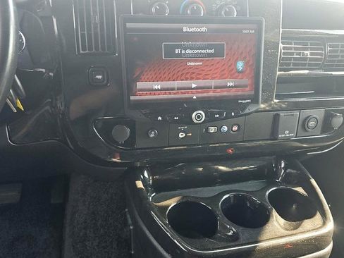 Used 2023 GMC Savana 2500 RWD image 13