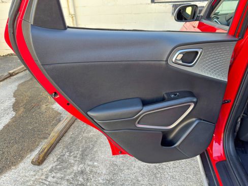 Used 2021 Kia Soul X-Line FWD image 34