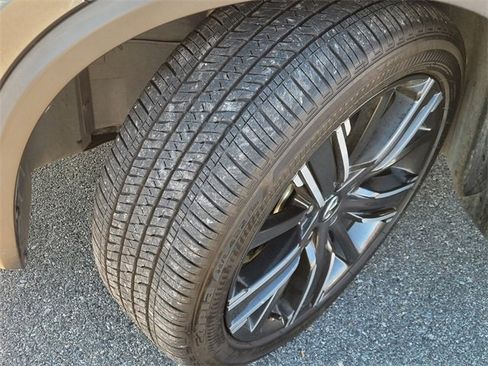 Used 2021 INFINITI QX50 Luxe w/ Appearance Package image 21