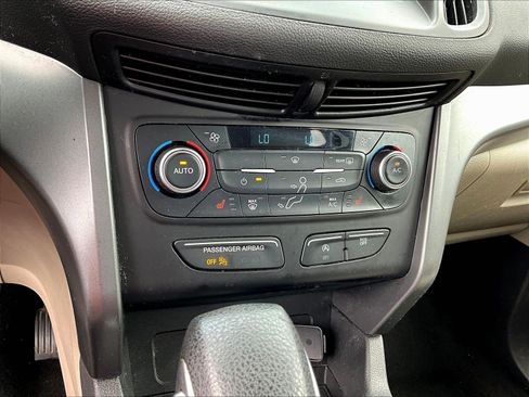 Used 2018 Ford Escape SE w/ SE Sync 3 Package FWD image 14