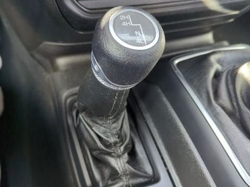 Used 2022 Jeep Wrangler Unlimited Sport image 35