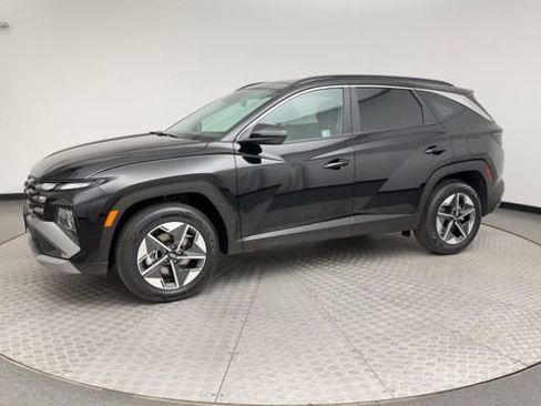 Certified 2025 Hyundai Tucson SEL AWD/4WD image 6