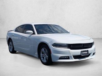Used 2017 Dodge Charger SXT RWD video 3