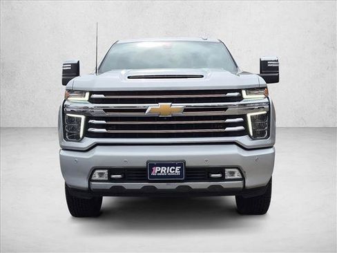 Used 2021 Chevrolet Silverado 2500 High Country w/ Z71 Off-Road Package AWD/4WD image 2