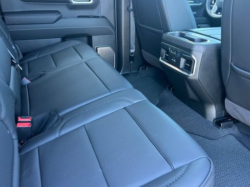 Used 2026 GMC Sierra 1500 Denali w/ Technology Package AWD/4WD image 18
